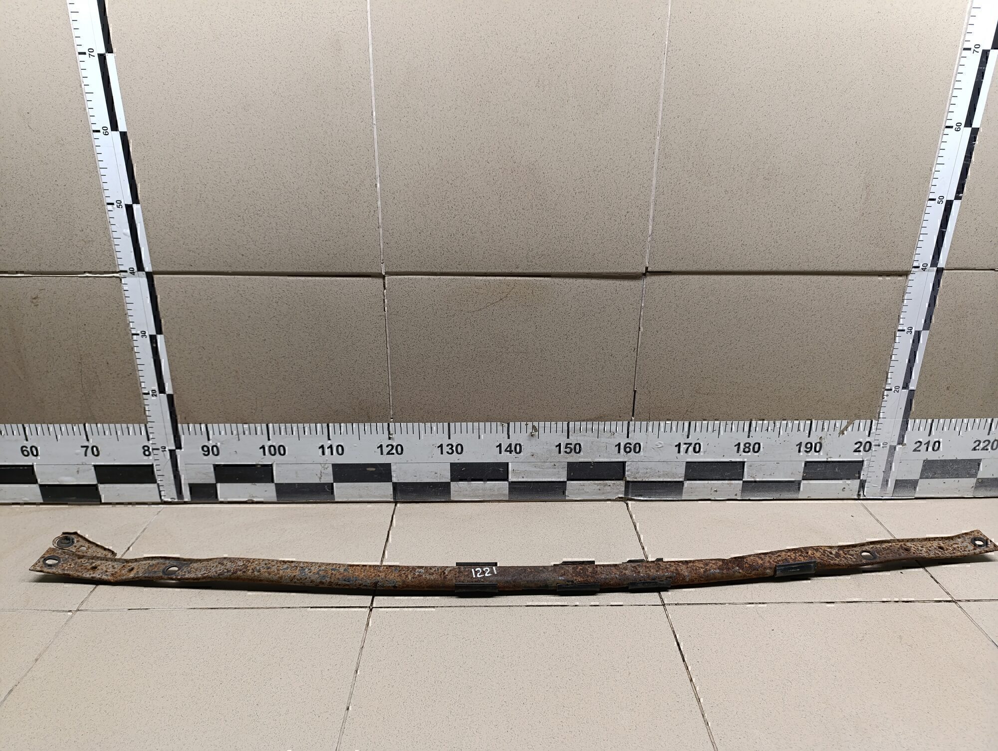 Усилитель пола TOYOTA Auris (E15) 2006-2012