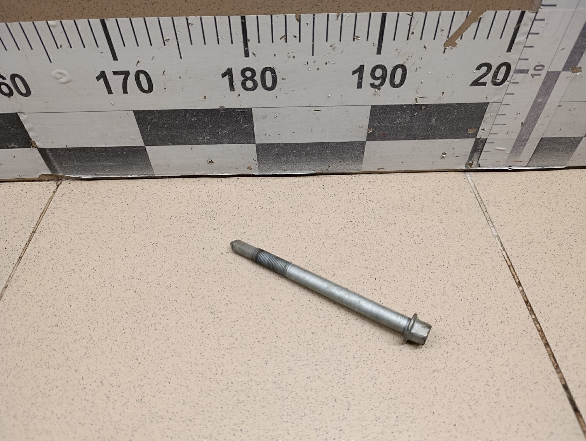 Болт опоры двигателя HYUNDAI Solaris 2010-2017