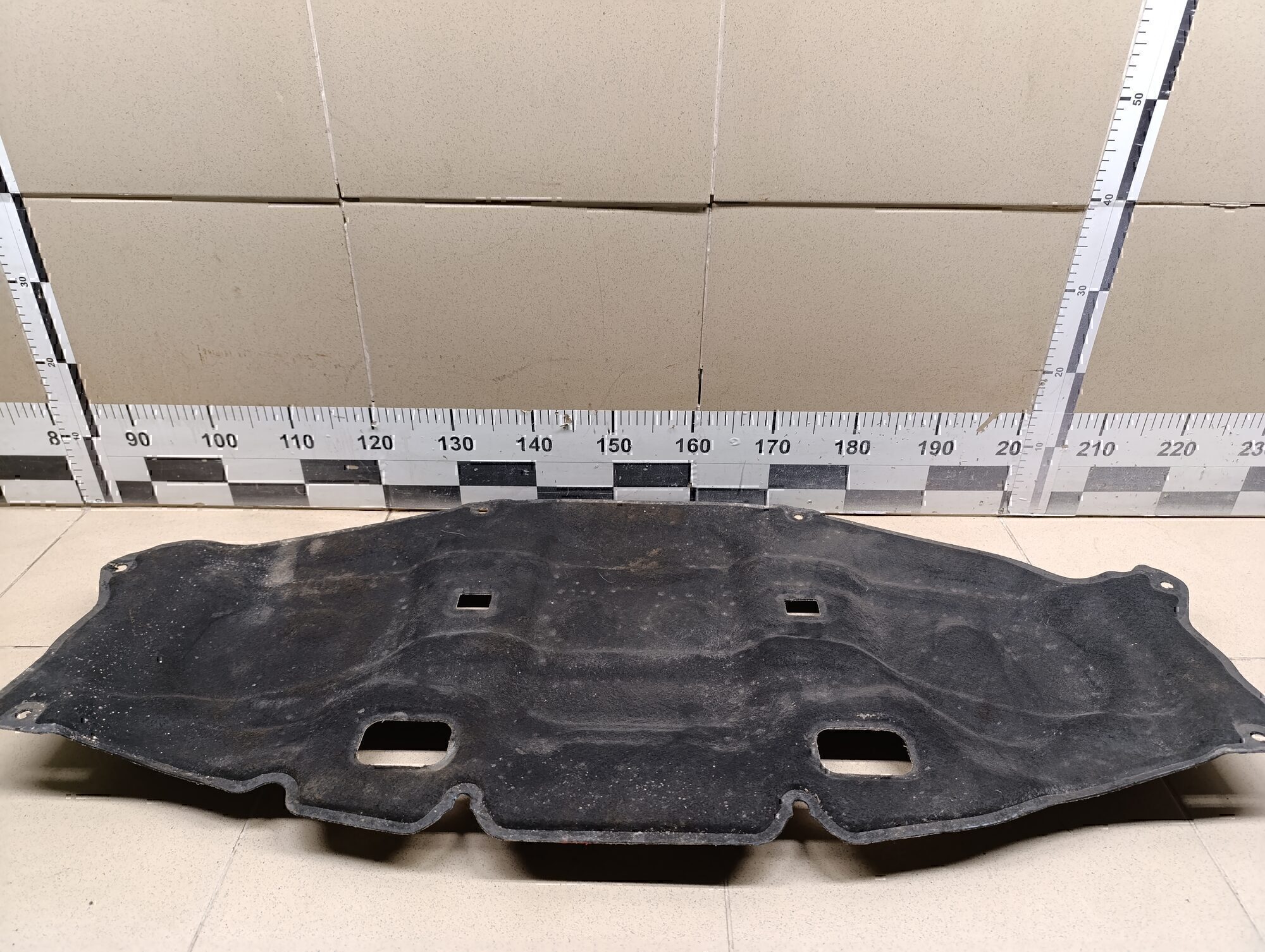 Шумоизоляция капота RENAULT Duster 2012>