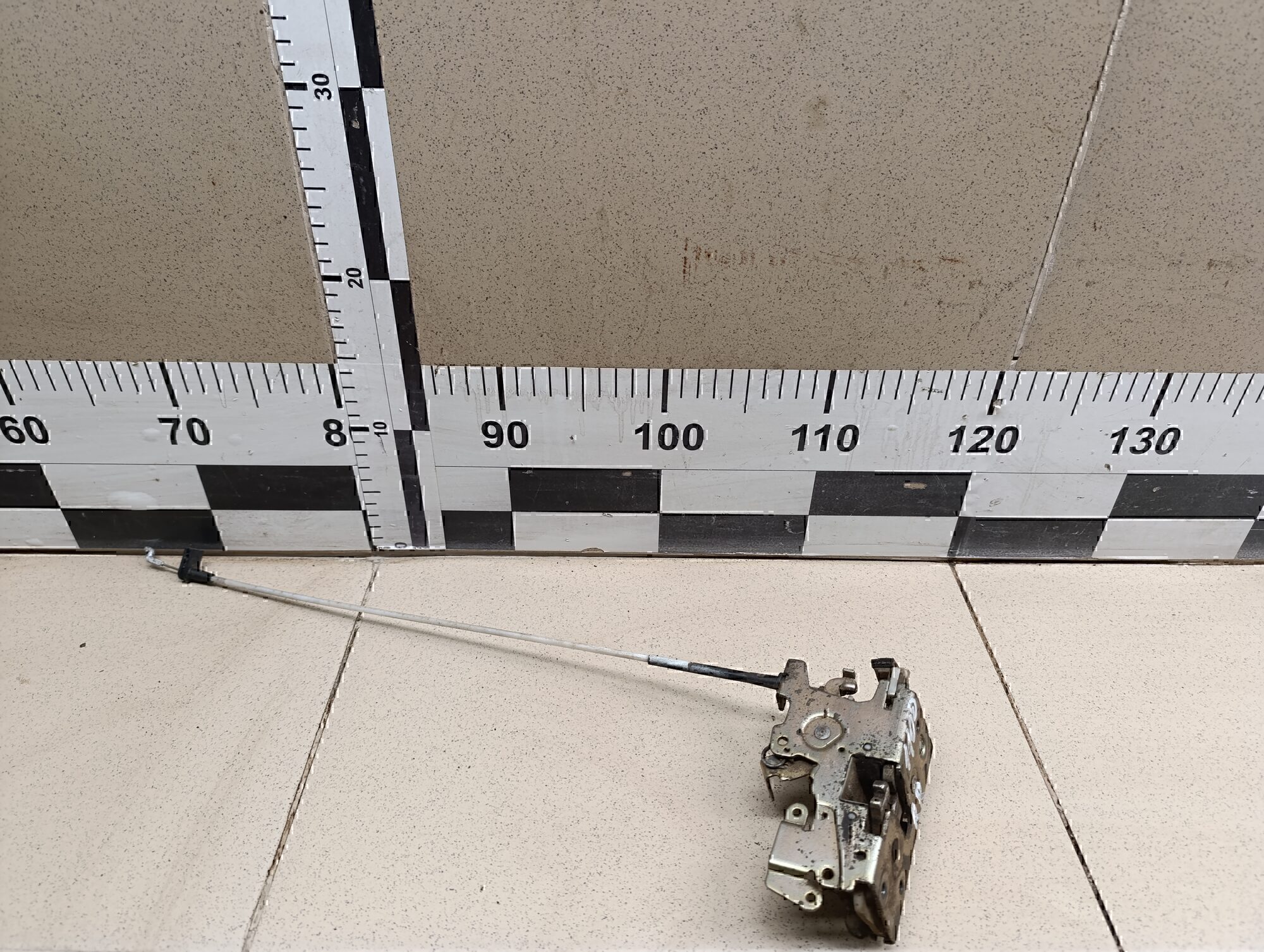 Замок двери распашной MERCEDES-BENZ Sprinter (901-905)/Sprinter Classic (909) 1995-2006