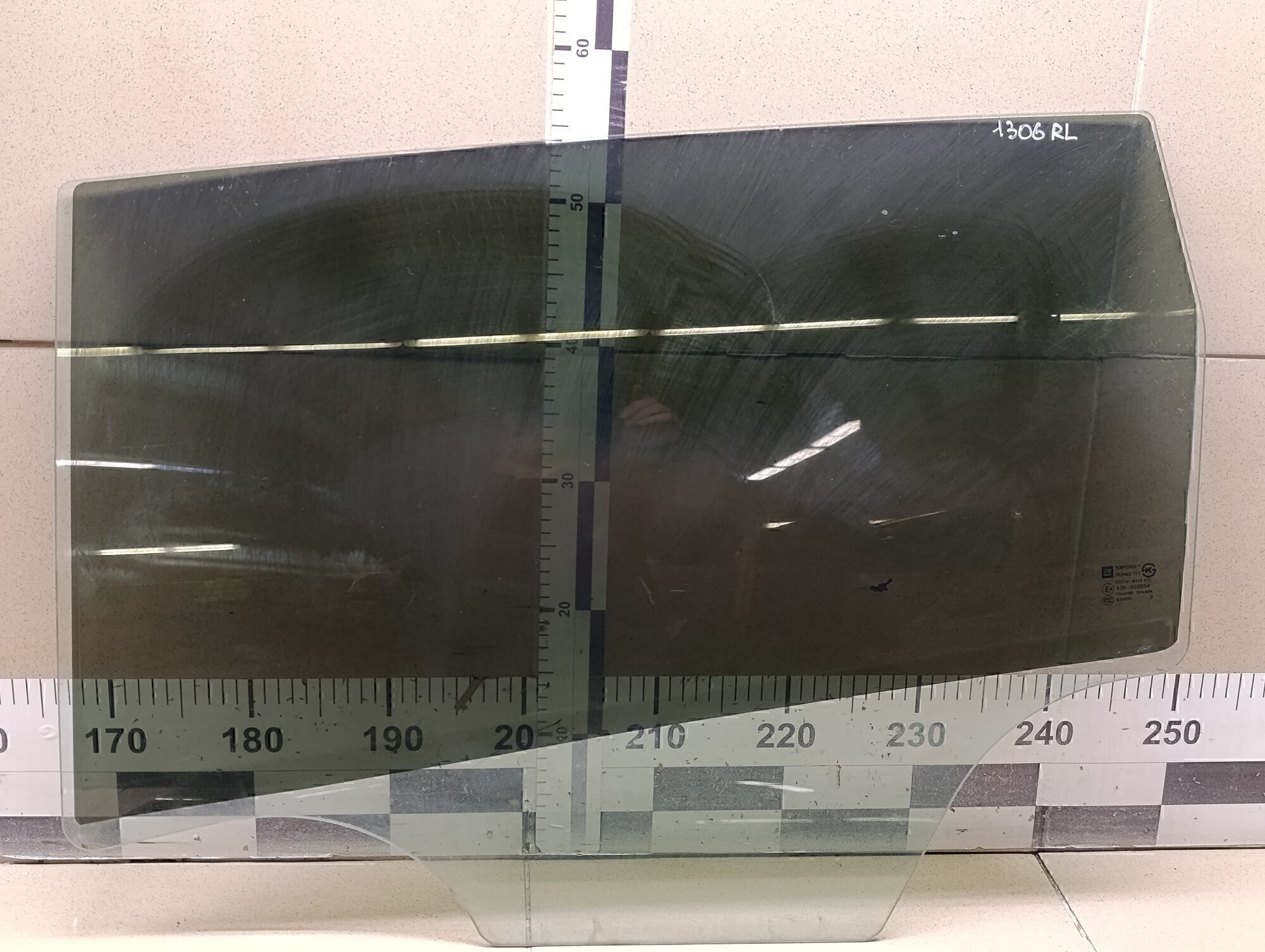 Стекло двери задней левой Chevrolet Orlando 2011-2015