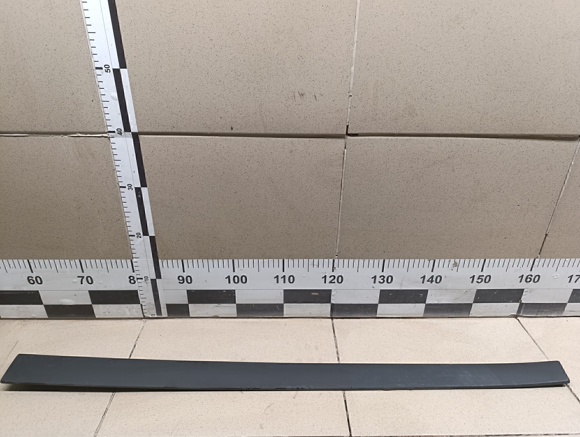 Молдинг передней правой двери Chevrolet Orlando 2011-2015