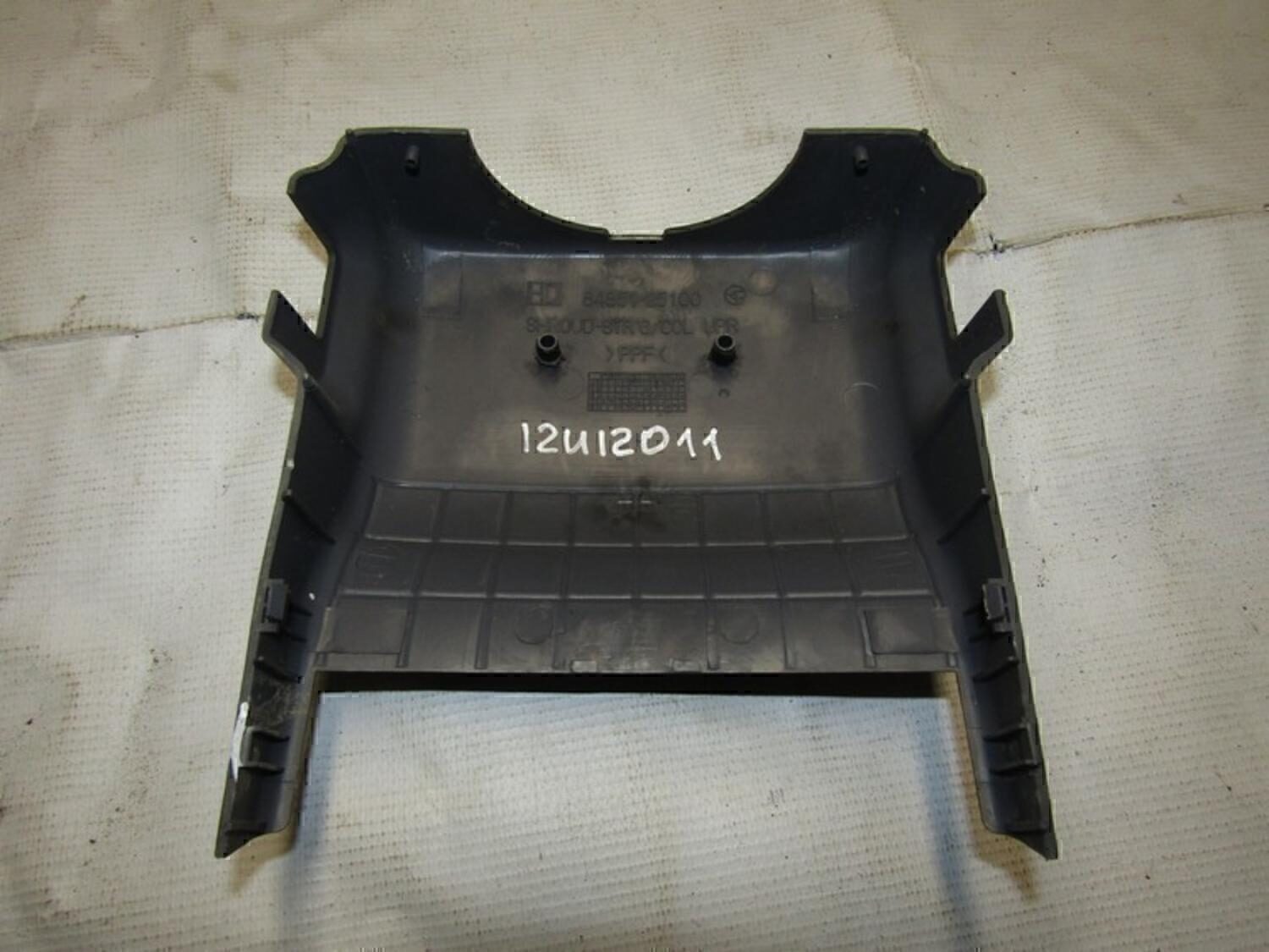 Кожух рулевой колонки верхний HYUNDAI Accent II (+ТАГАЗ) 2000-2012