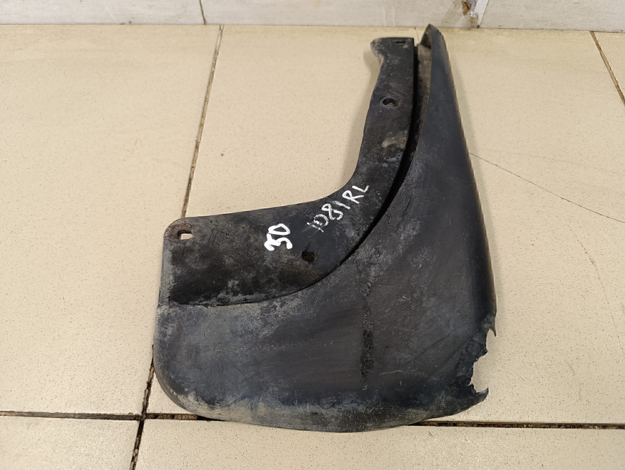 Брызговик задний левый FORD Focus II 2005-2008