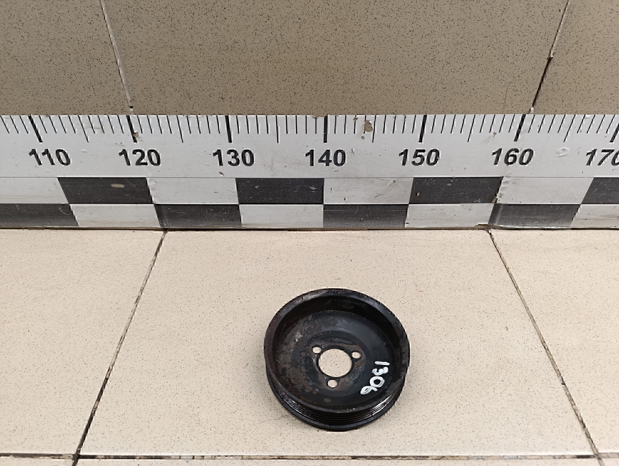 Шкив водяного насоса (помпы) Chevrolet Orlando 2011-2015