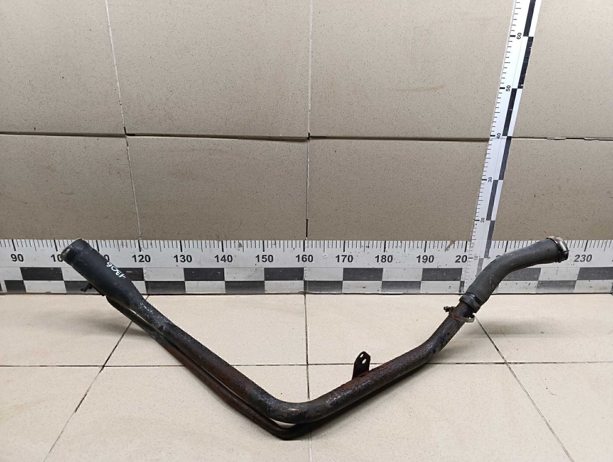 Горловина топливного бака Chevrolet Orlando 2011-2015