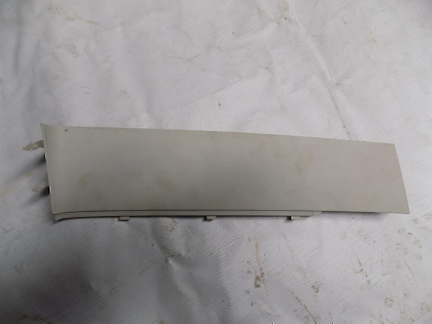 Обшивка стойки FORD Focus III 2011>