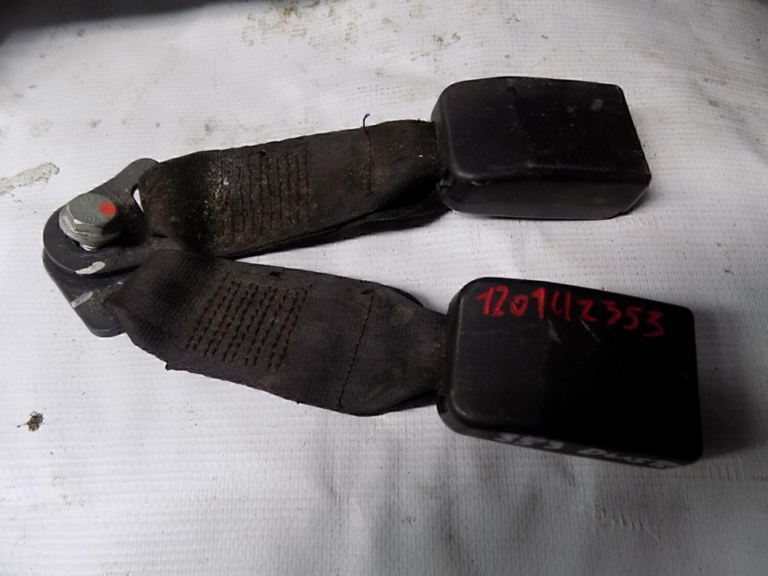 Ответная часть ремня безопасности RENAULT Duster 2012>