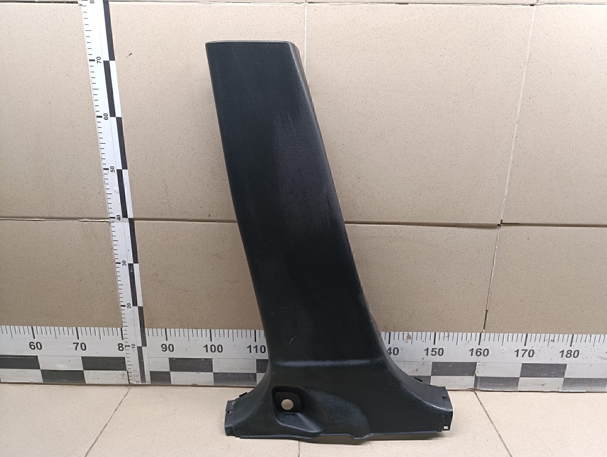 Обшивка стойки SUZUKI Grand Vitara 2006-2015