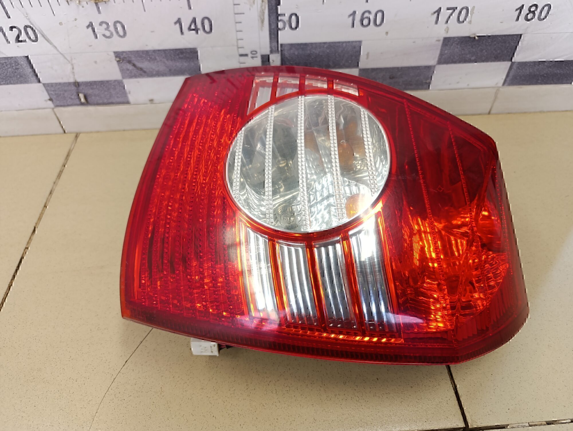 Фонарь задний правый HYUNDAI Elantra 2000-2005