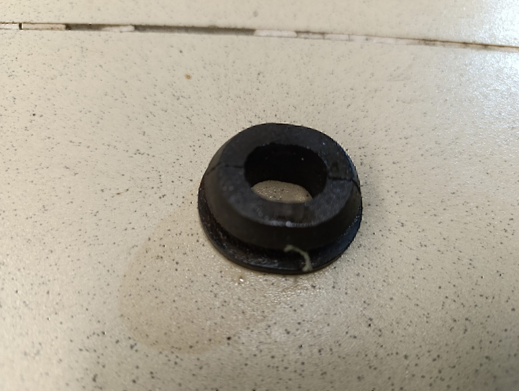 Подушка радиатора CITROEN 206 1998-2012