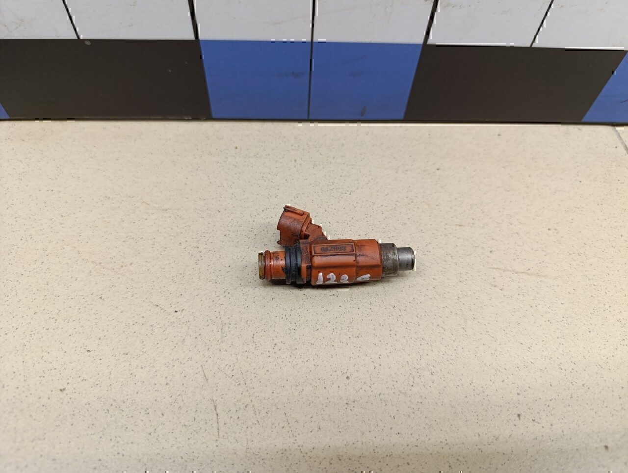 Форсунка инжекторная электрическая MITSUBISHI Carisma (DA) 1999-2003