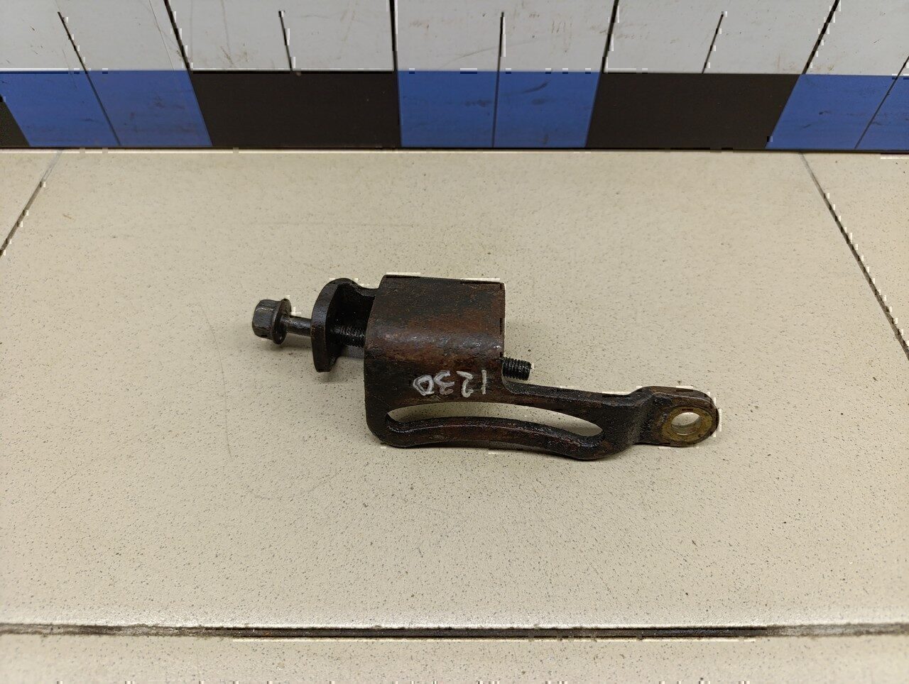 Натяжитель ремня MITSUBISHI Carisma (DA) 1999-2003