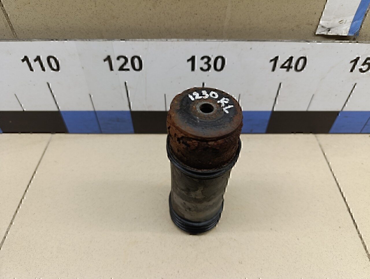 Пыльник заднего амортизатора MITSUBISHI Carisma (DA) 1995-1999