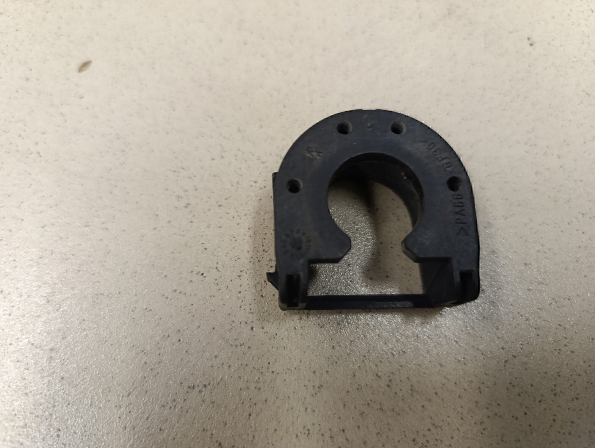 Кронштейн радиатора CITROEN C5 2005-2008