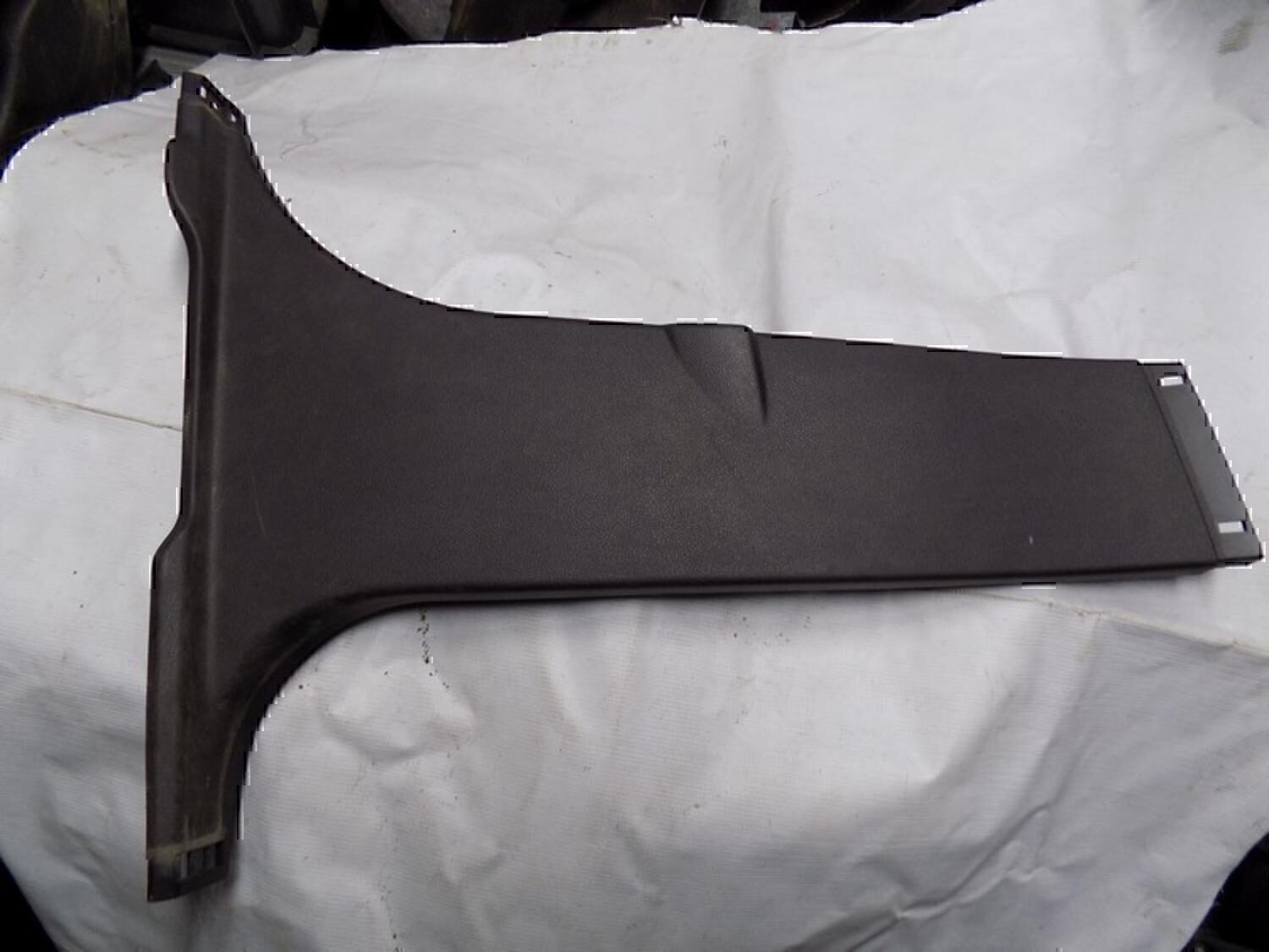 Обшивка стойки FORD Focus III 2011>