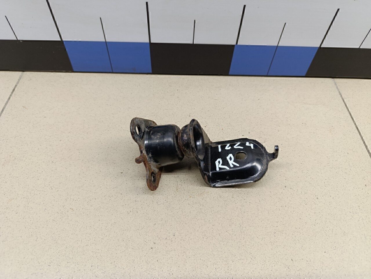 Кронштейн сиденья HYUNDAI Elantra 2000-2005