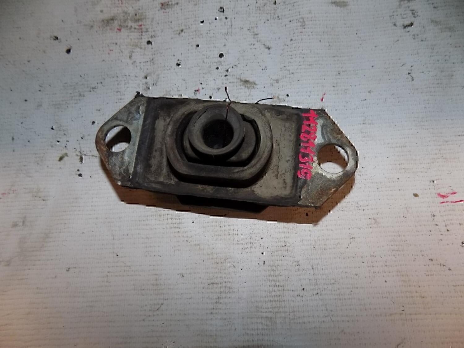 Опора КПП левая RENAULT Logan 2005-2014