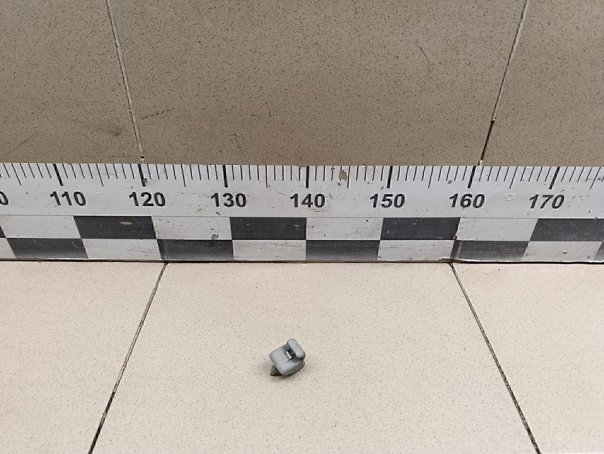 Крючок солнцезащитного козырька KIA Cerato 2009-2013