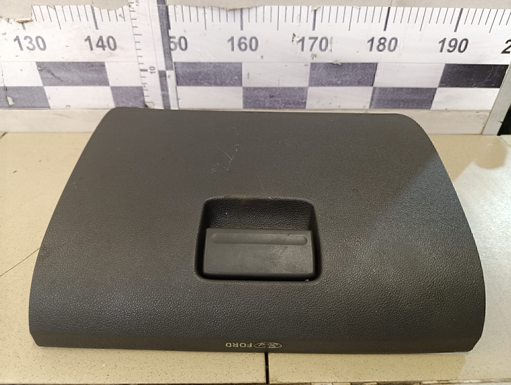 Крышка (дверца) бардачка FORD Focus II 2005-2008