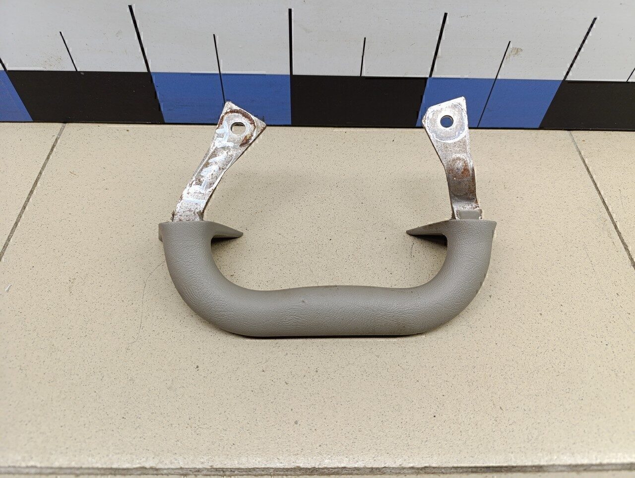 Ручка внутренняя потолочная Hummer H2