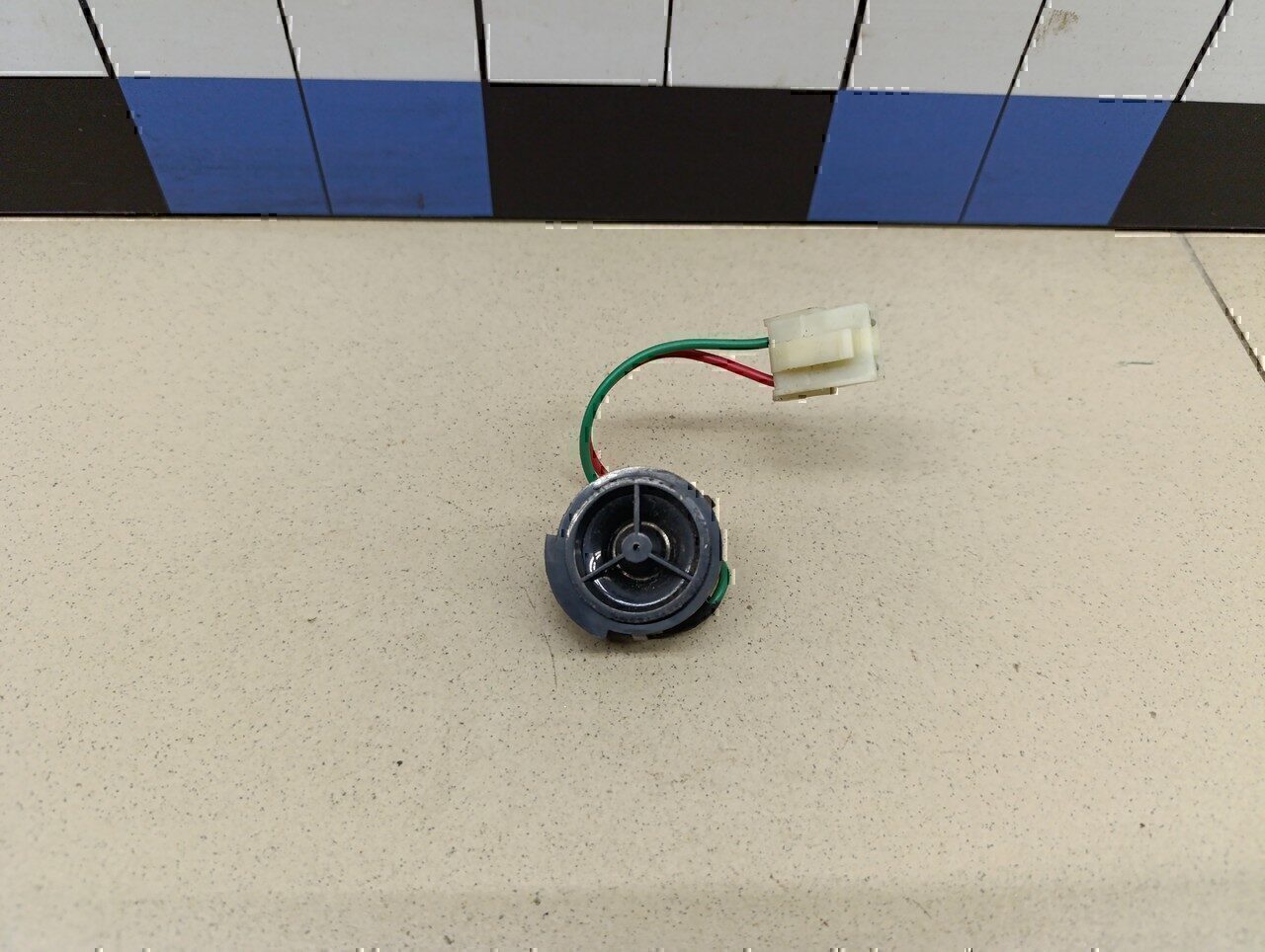 Динамик Hummer H2