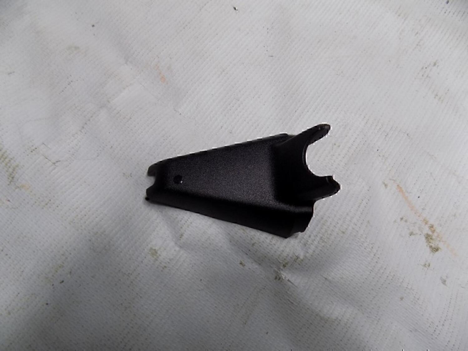 Накладка (кузов внутри) FORD Focus III 2011>