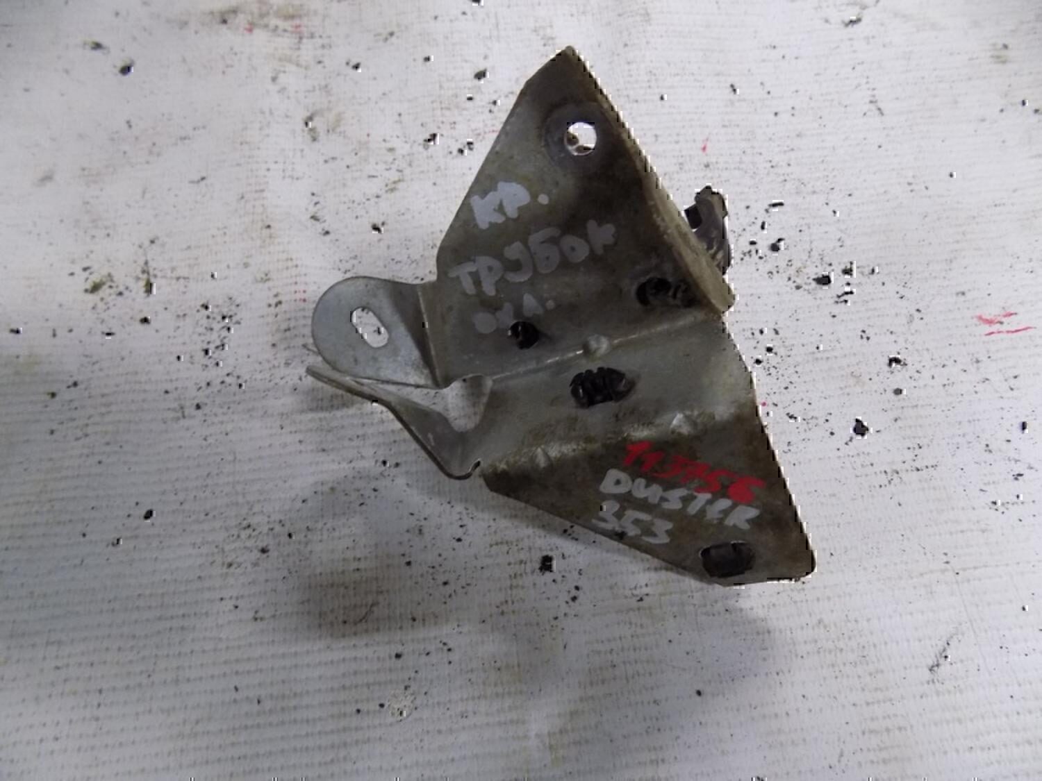 Кронштейн (сопут. товар) RENAULT Duster 2012>