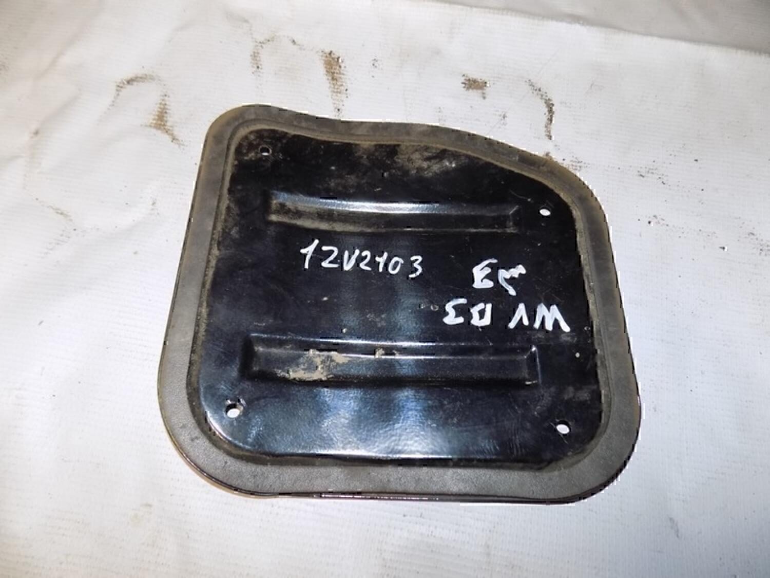 Крышка топливного бака VW Passat [B3] 1988-1993