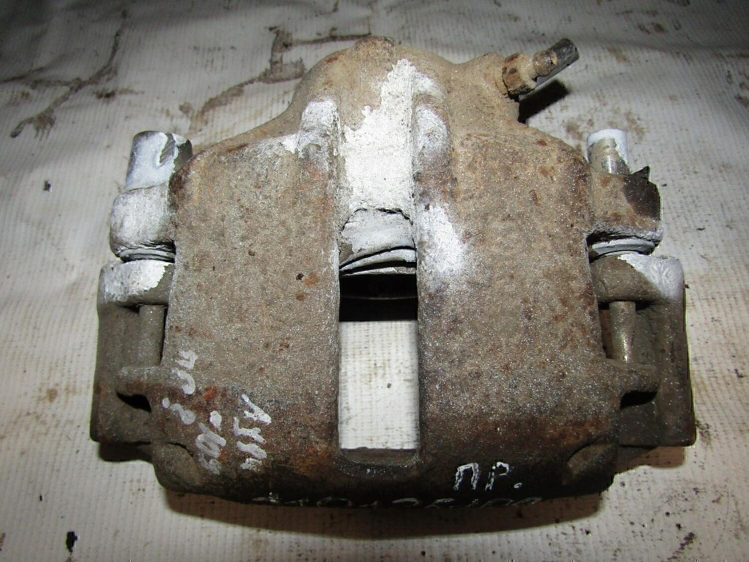 Суппорт передний правый Audi 80/90 [B3] 1986-1991