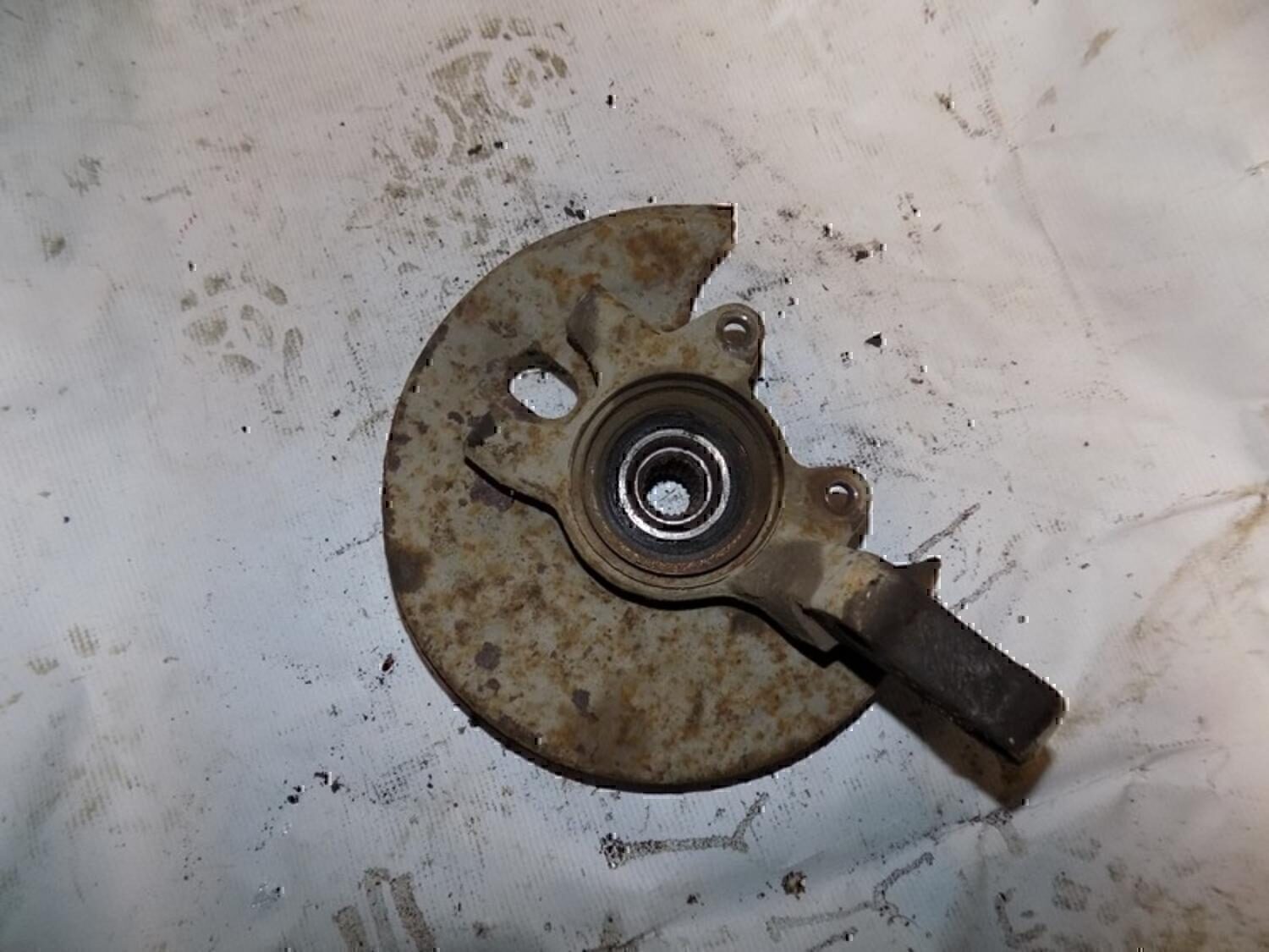 Кулак поворотный передний правый VAZ Lada 2115