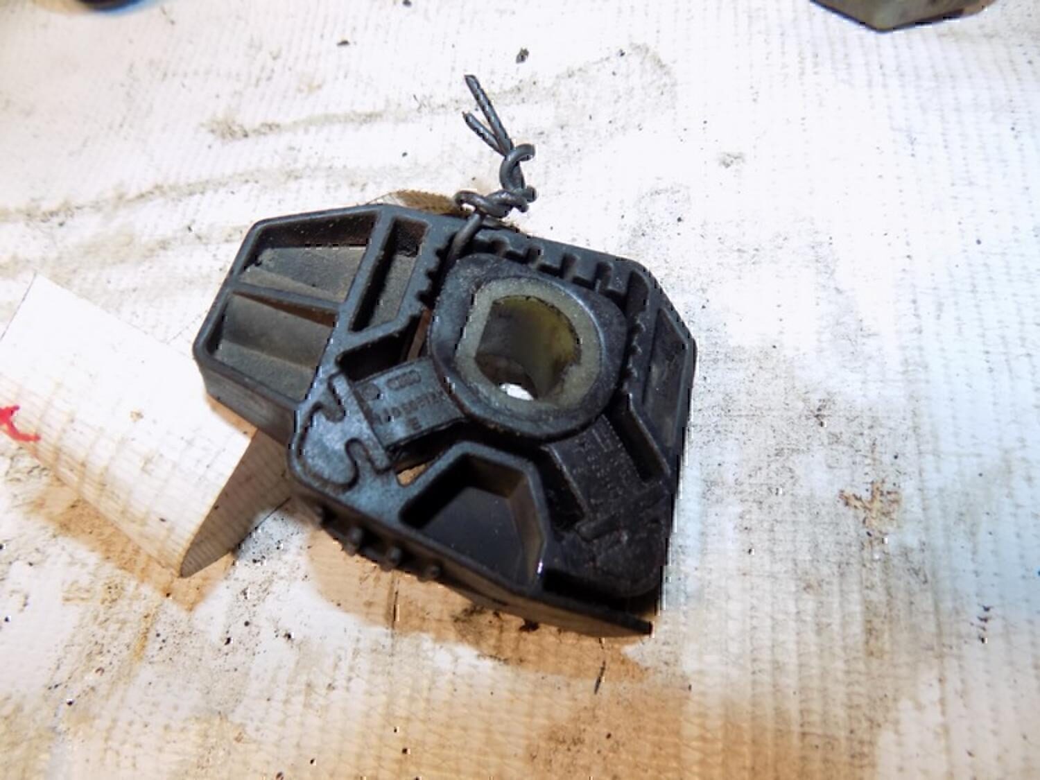 Подушка радиатора Audi A3 (8L1) 1996-2003