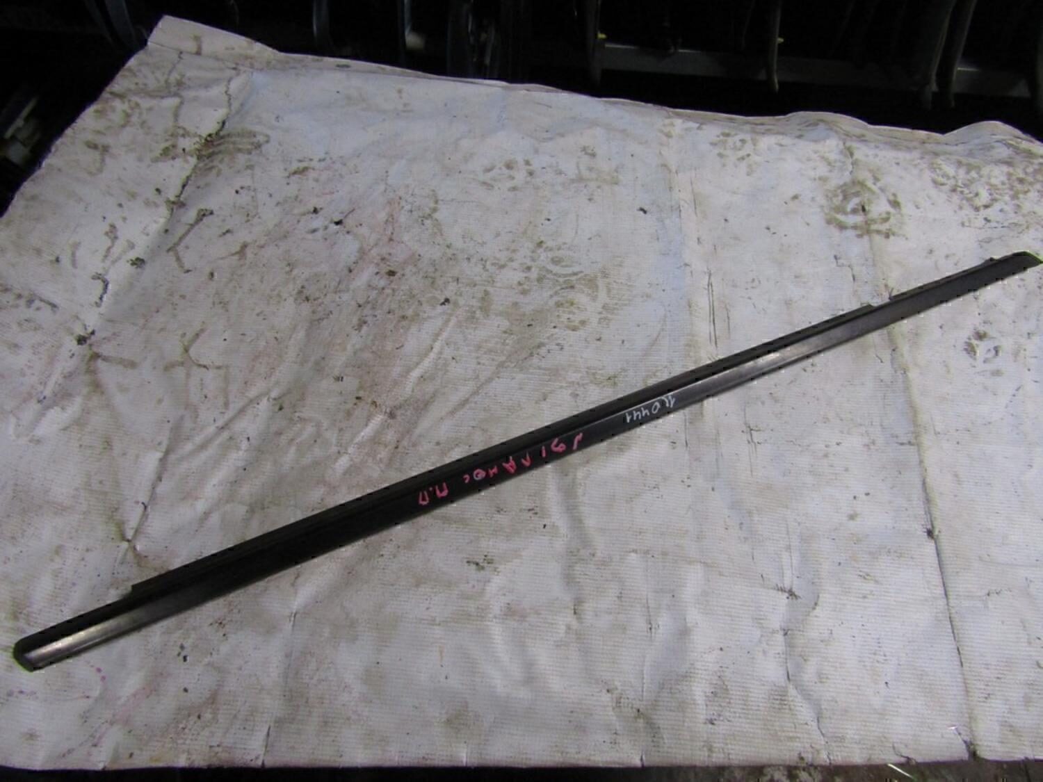 Накладка стекла переднего правого Chevrolet Lanos 2004-2010