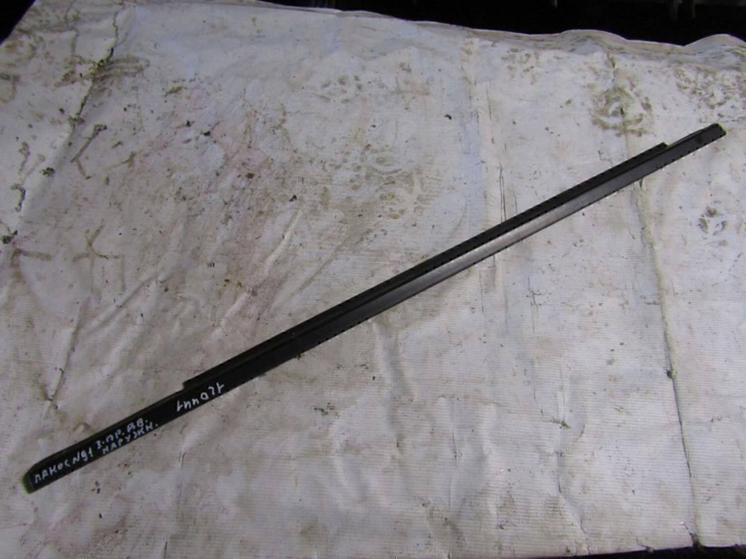 Накладка стекла заднего правого Chevrolet Lanos 2004-2010