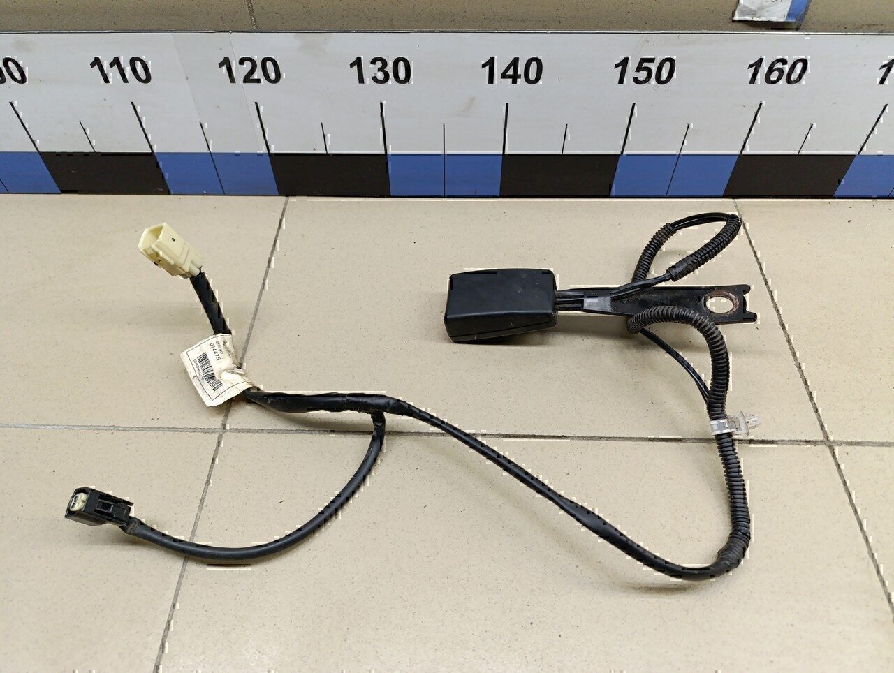 Ответная часть ремня безопасности TOYOTA Corolla E12 2001-2006