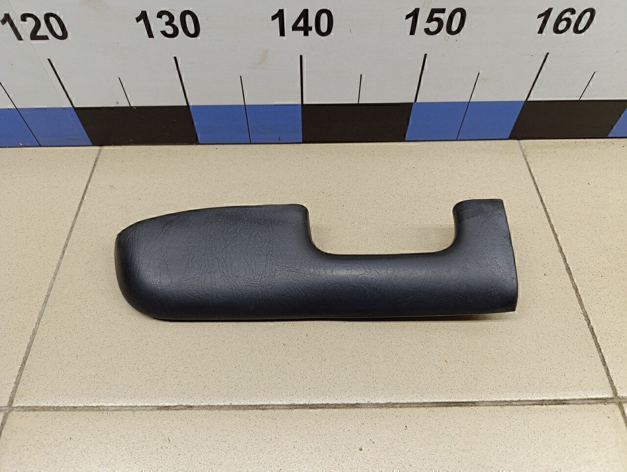 Накладка подлокотника TOYOTA Corolla E12 2001-2006