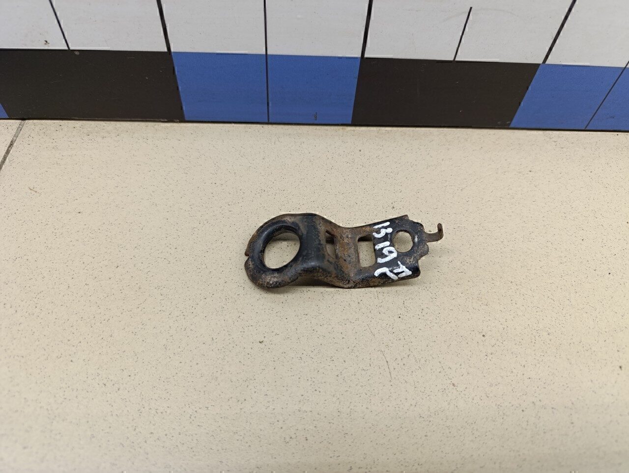 Кронштейн радиатора TOYOTA Corolla E12 2001-2006