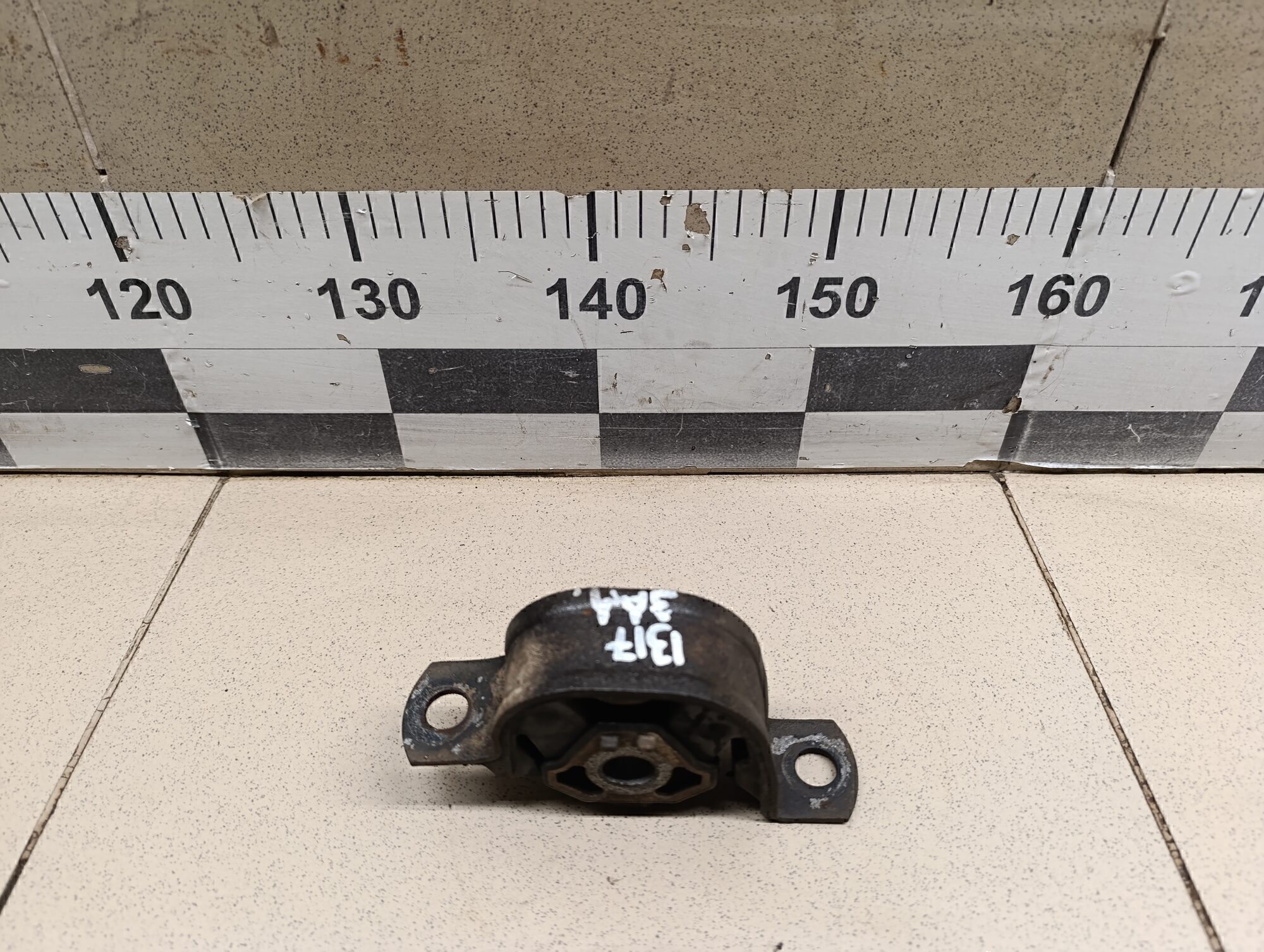 Опора двигателя задняя VAZ Lada Granta 2011>