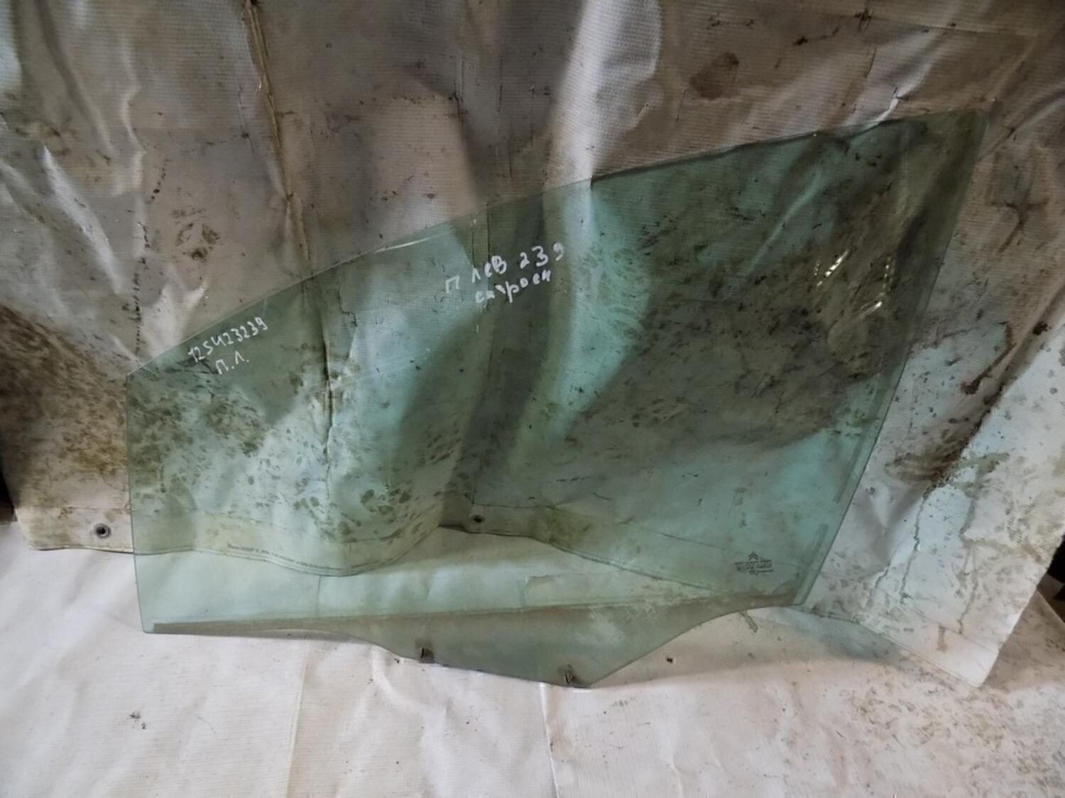 Стекло двери передней левой CITROEN C4 2005-2011