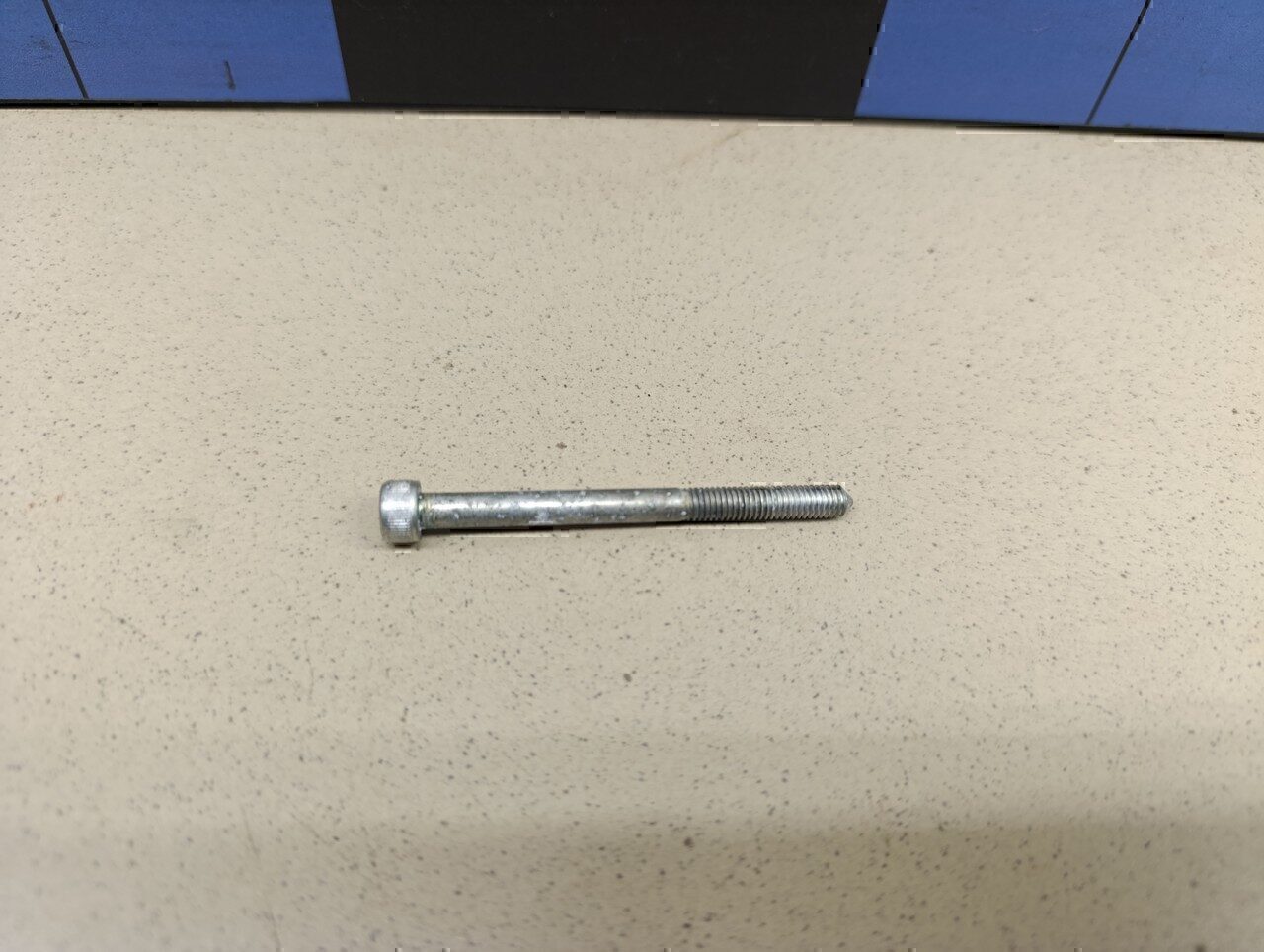 Болт TOYOTA Corolla E12 2001-2006