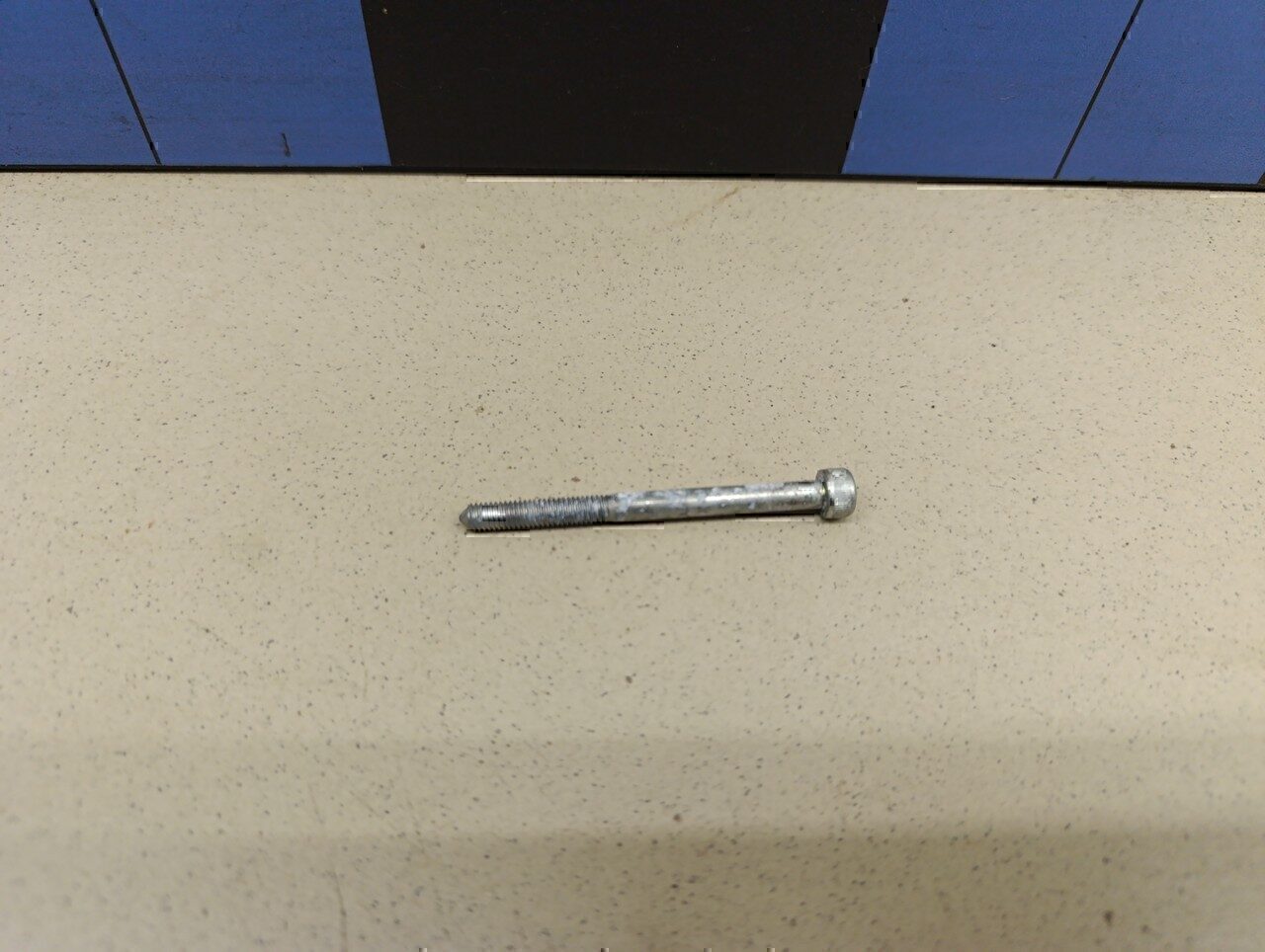 Болт TOYOTA Corolla E12 2001-2006