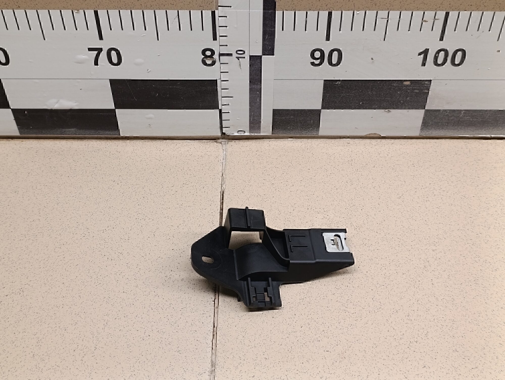 Кронштейн (сопут. товар) VW Golf V Plus 2005-2014