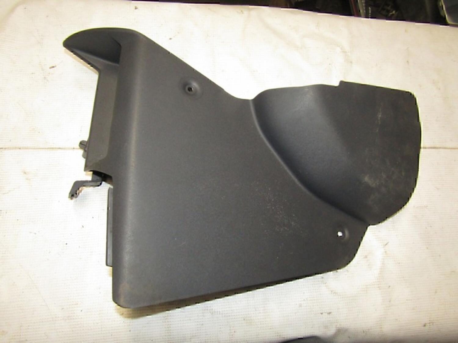 Накладка (кузов внутри) MITSUBISHI Colt (Z3) 2004-2012
