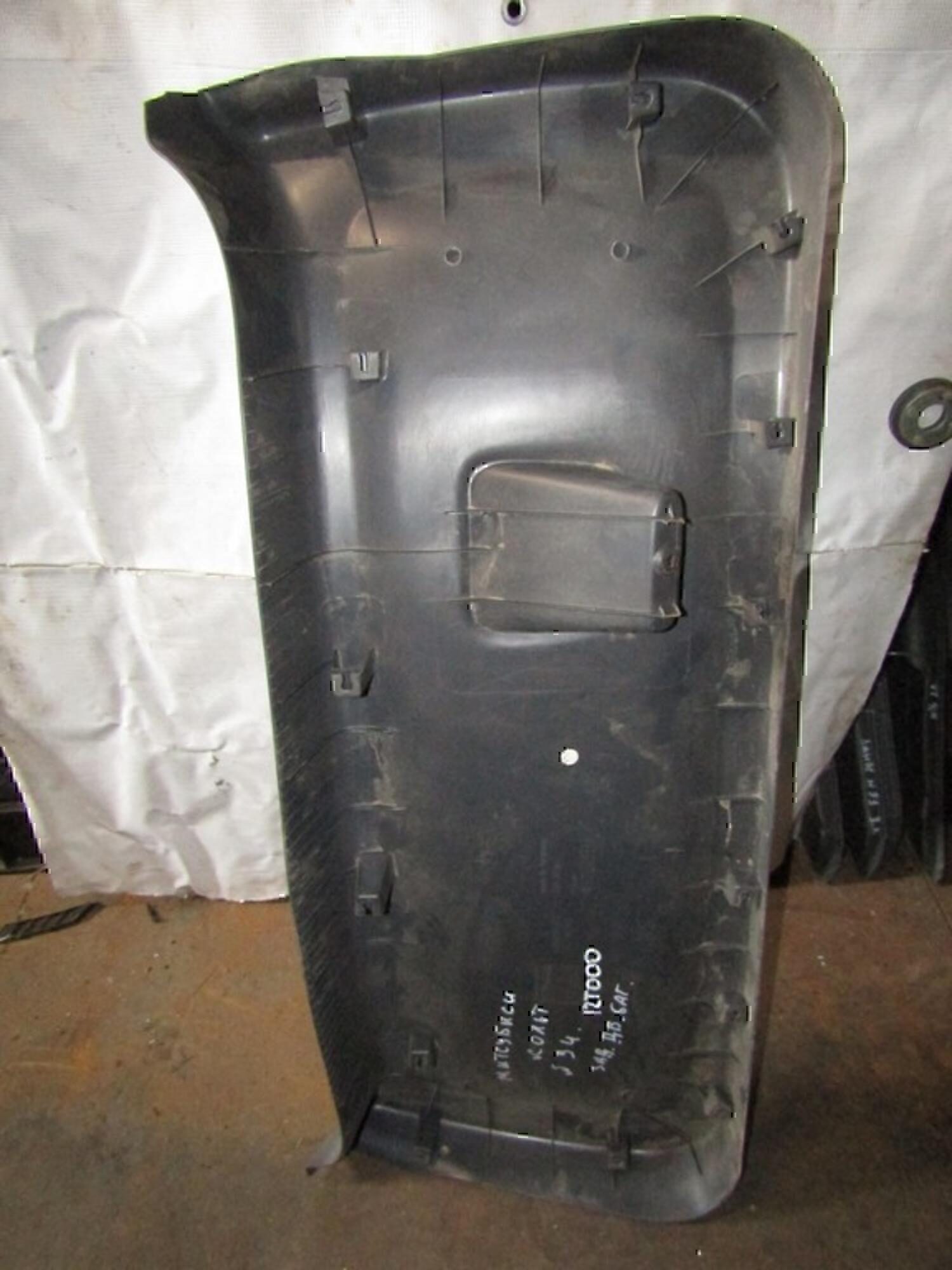 Обшивка двери багажника MITSUBISHI Colt (Z3) 2004-2012