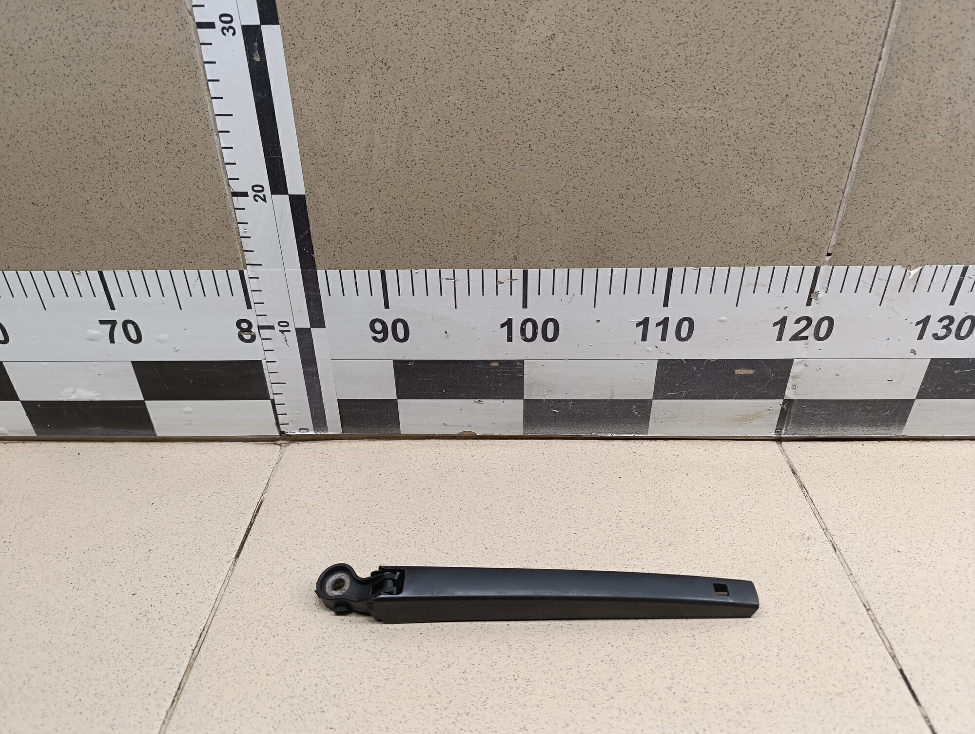 Поводок стеклоочистителя заднего VW Golf VI 2009-2012