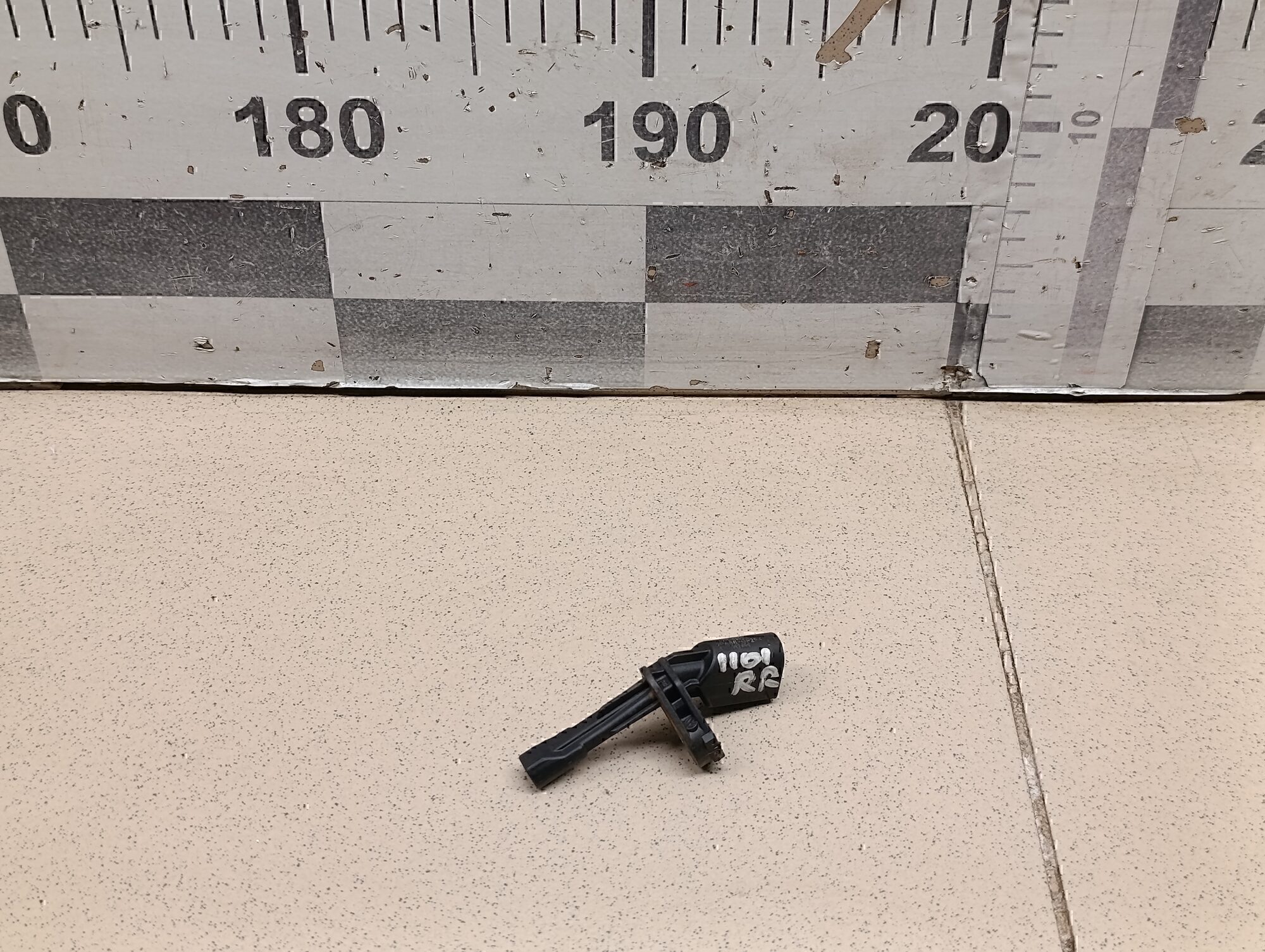 Датчик ABS задний правый Audi Passat [B6] 2005-2010