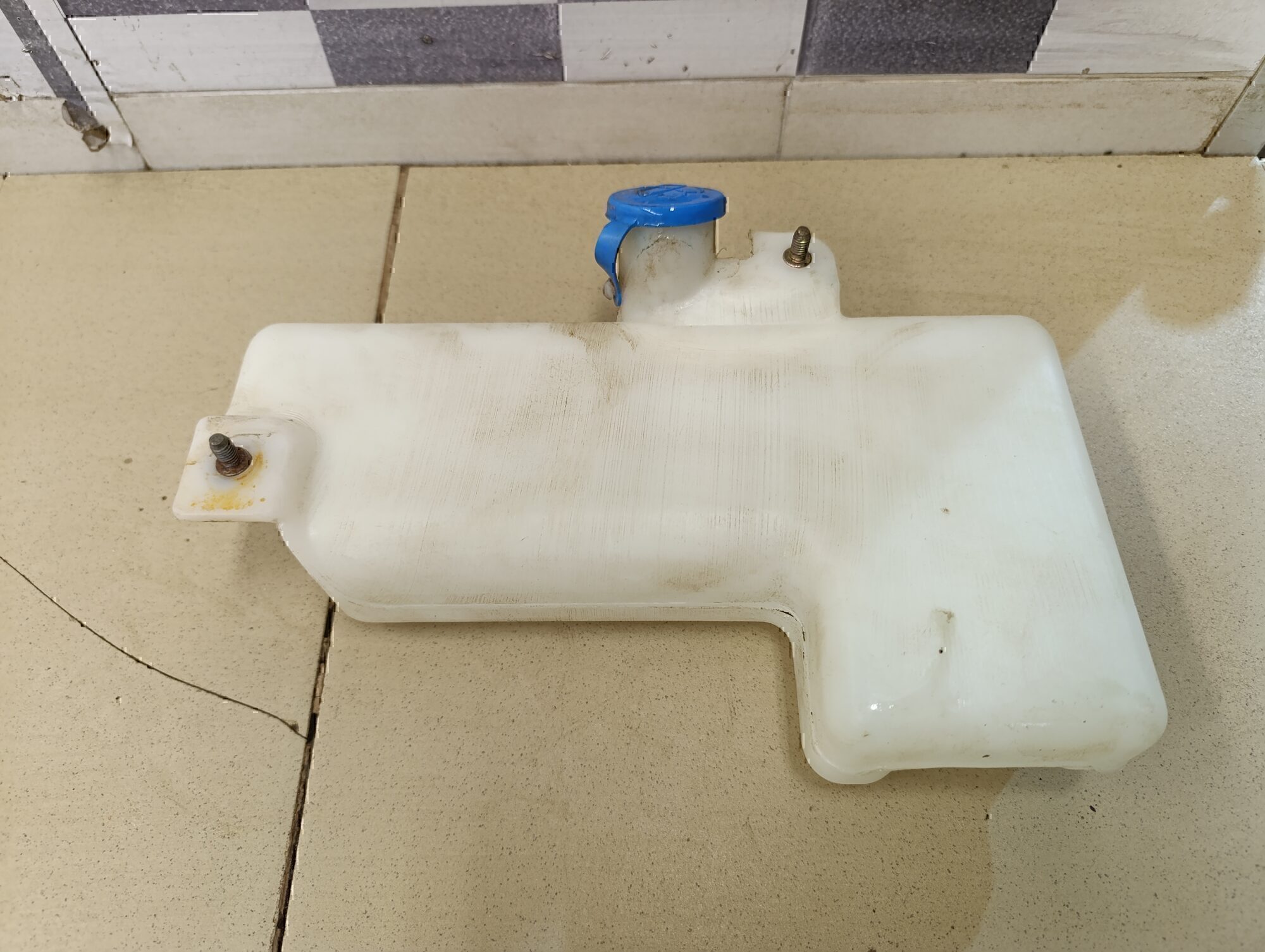 Бачок омывателя заднего стекла KIA Sportage 1994-2004