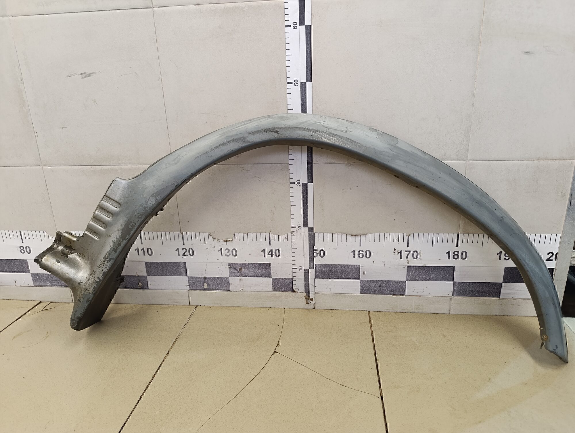 Накладка переднего крыла правого KIA Sportage 1994-2004