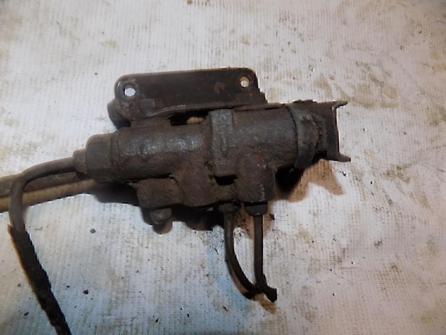 Распределитель тормозных сил VAZ Lada 2115