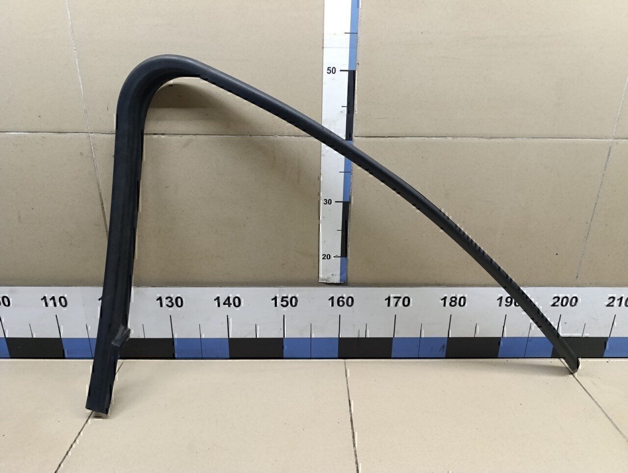 Накладка двери передней левой FORD Focus II 2005-2008